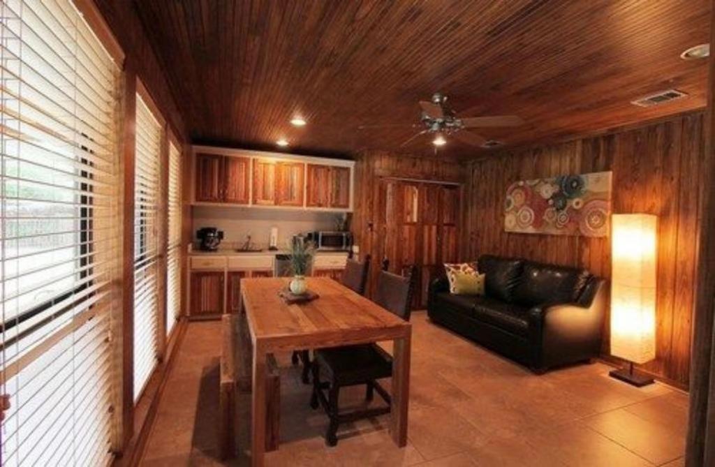 Live Oaks Bed And Breakfast Uvalde Exterior photo